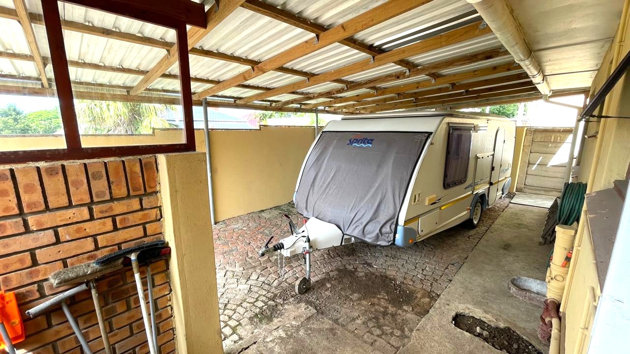 3 Bedroom Property for Sale in Cambridge West Eastern Cape